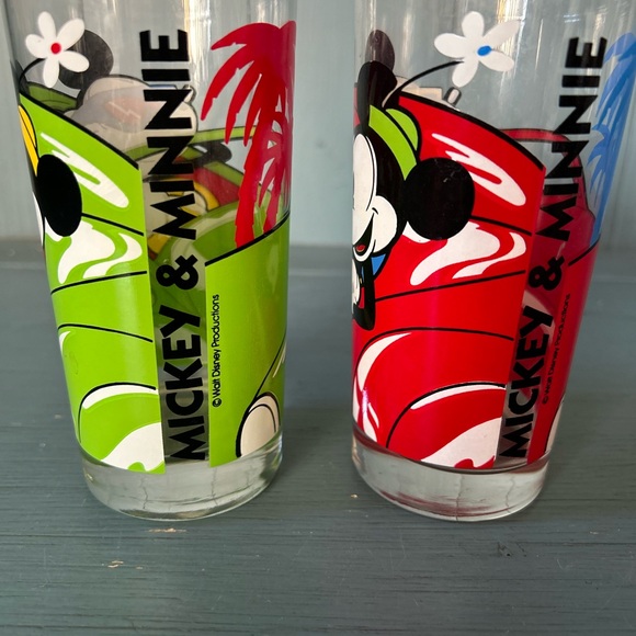 Vintage Mickey & Minnie Mouse Driving a Convertible Glasses | Set of 2 - Picture 2 of 8